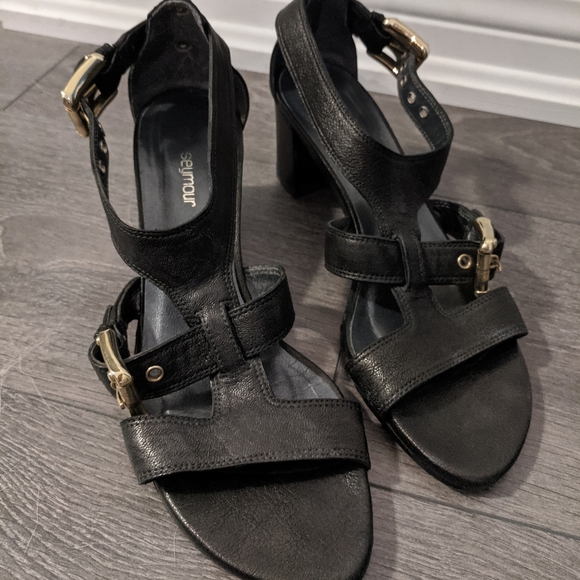 Black leather sandals - Picture 1 of 2